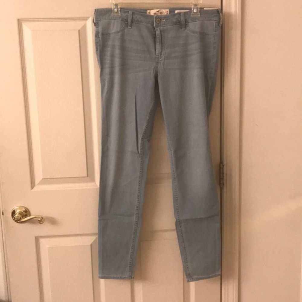 Hollister Light Wash Low Rise Jean Legging